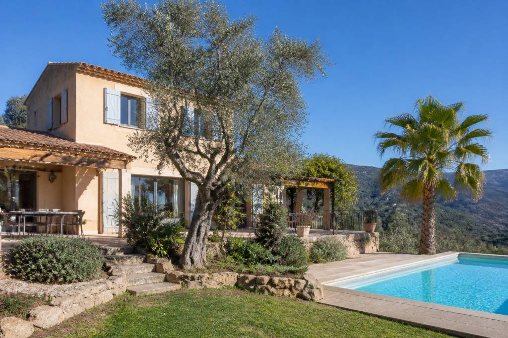 Investissement residence secondaire : budget, fiscalité et potentiel locatif